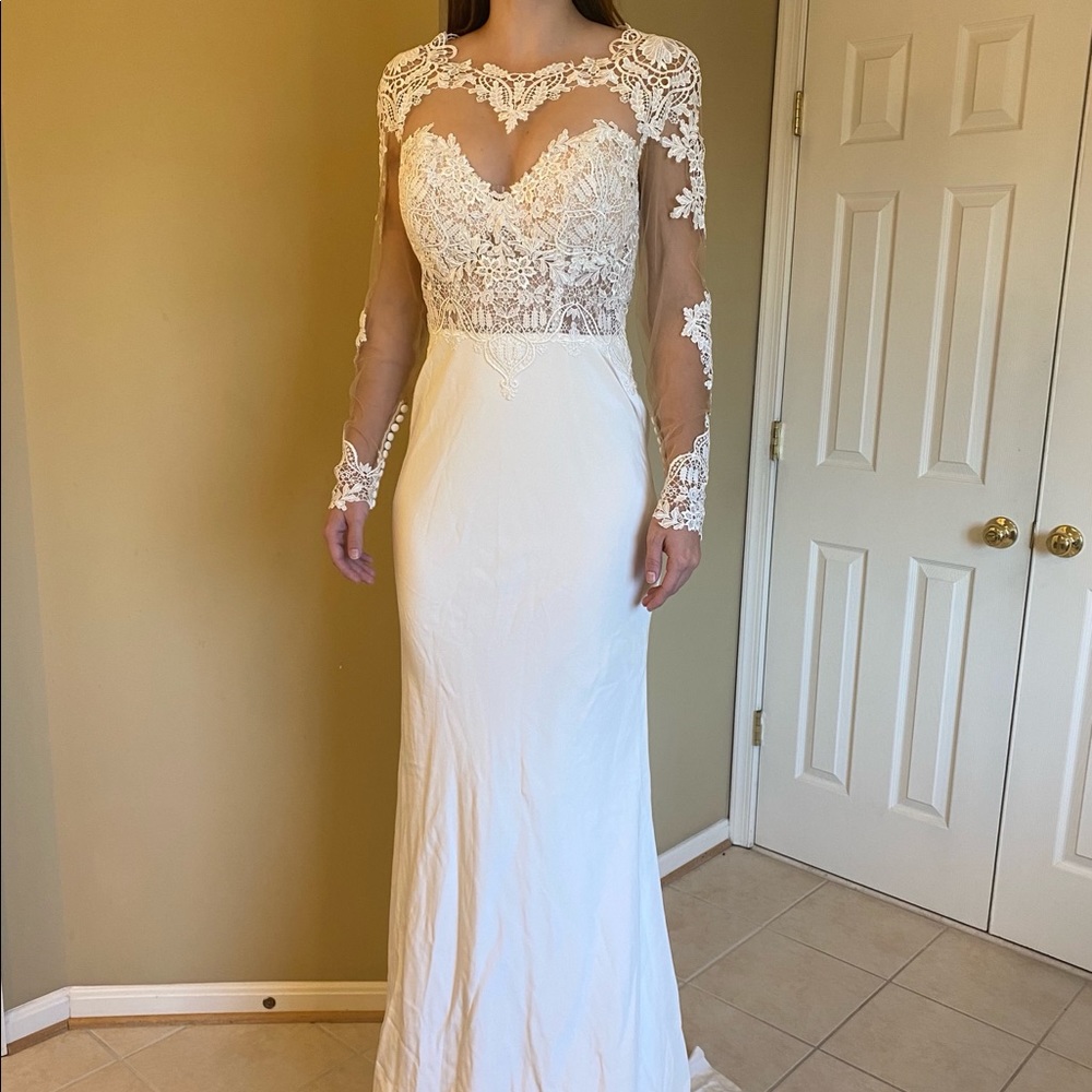 Martina Liana Silk Ivory Moroccan & Lace 690